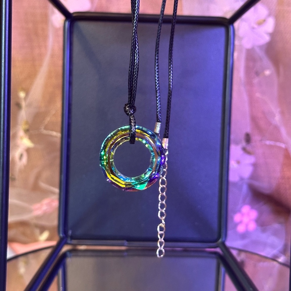 Necklace with Iridescent Cut Ring Appx 1.25 Inch Vitrial Light